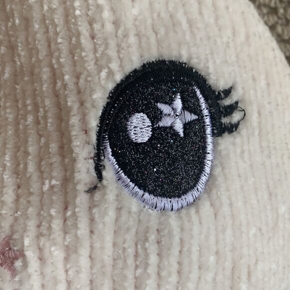 P.S. AEROPOSTALE chenille unicorn hat Youth one size lined - Picture 3 of 9